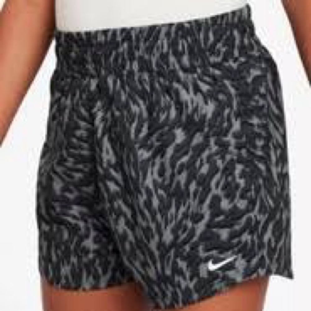 NWT Nike Girls Dry Tempo Running Short Blue Size L